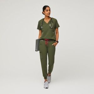 LIMITED EDITION FIGS Dark Olive XS high waisted Zamora and XS Catarina